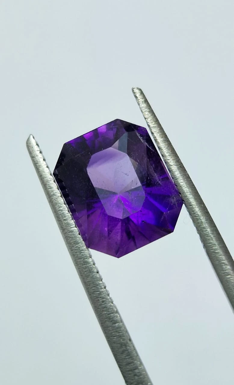 2.4ct Amethyst Siberian Type Emerald Cut Loose Gemstone From Nigeria — view 4